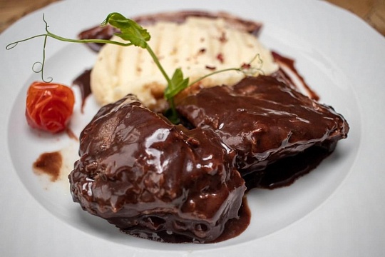 Говяжьи щечки